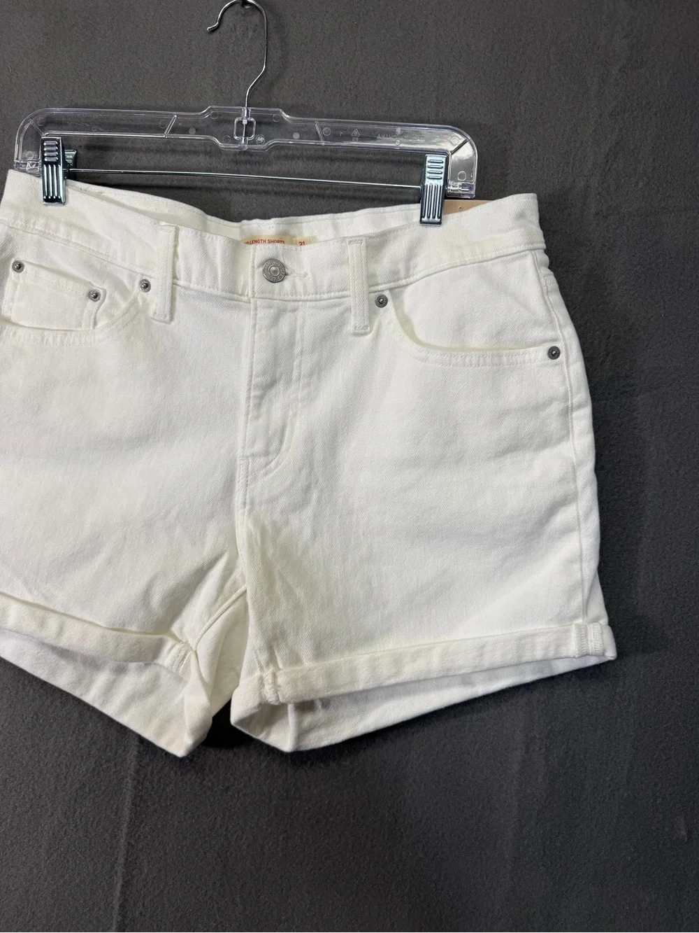 NWT 31 Levi’s Classic mid length shorts White Shorts - Picture 6 of 16